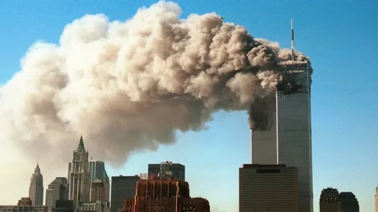 Nueva York homenajeó a las víctimas del 11-S con un espectáculo de drones