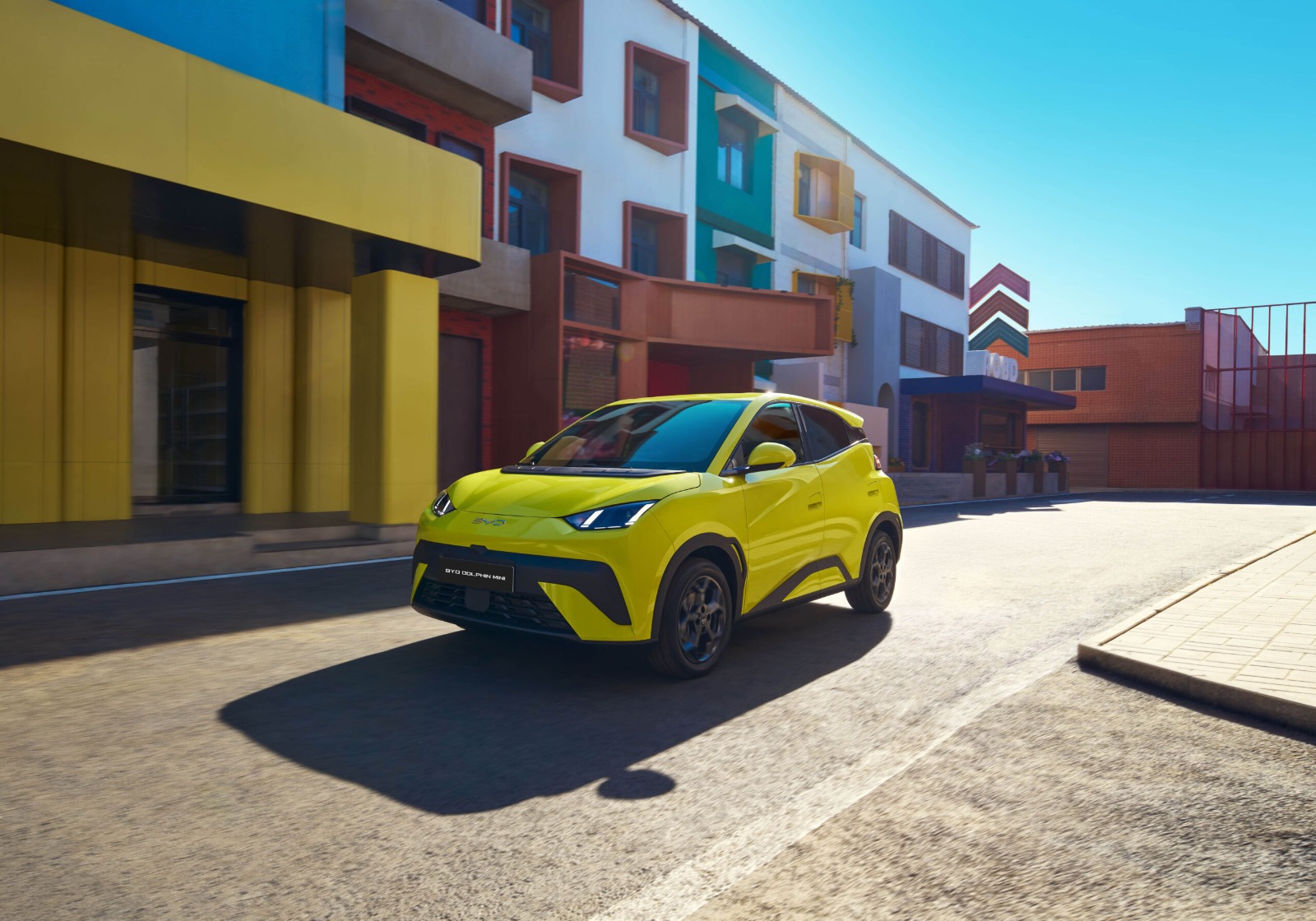 Autos eléctricos, yoga y café: la propuesta de BYD en Yerba Buena