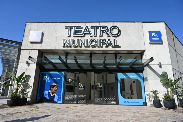Teatro Rosita Ávila: la cartelera de octubre llega con humor, música y mentalismo