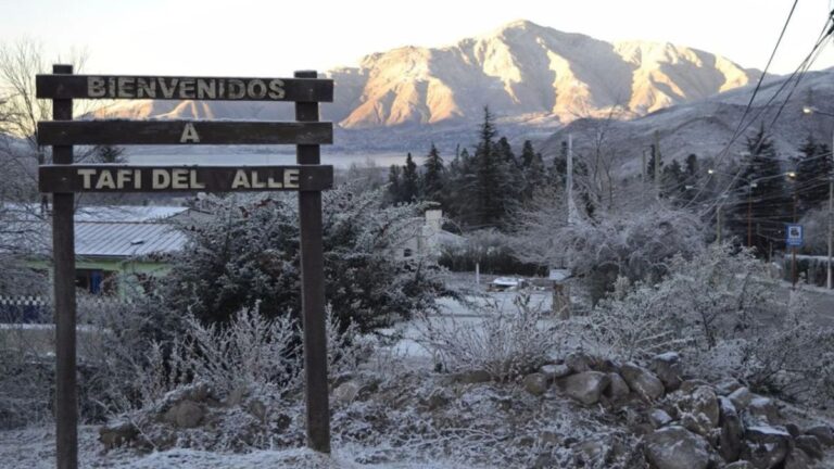 Lluvia y frío en los Valles Calchaquíes: la nieve podría llegar a Tafí del Valle